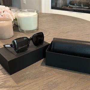 Chanel Sunglasses 5408-A Black whit Chanel logo on side square frame